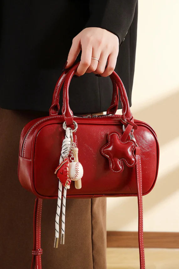 Red Charm Minimalist Retro Handbag Sleek Commuter Bag